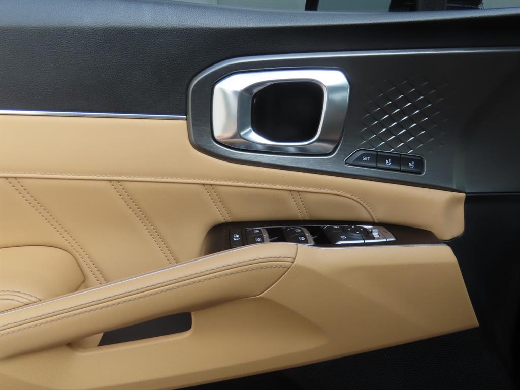 Kia Sorento — photo 15
