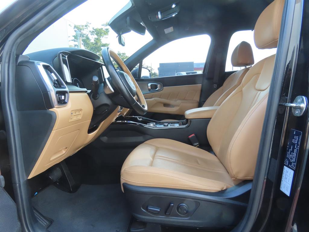 Kia Sorento — photo 17