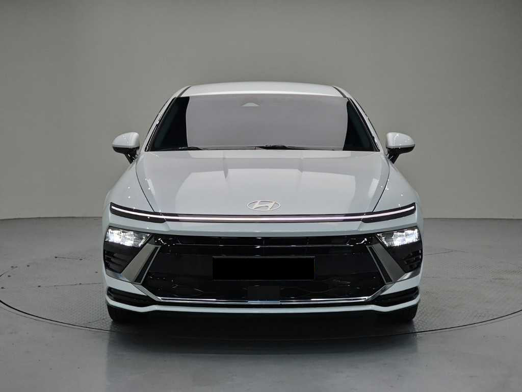 Hyundai Sonata — photo 02