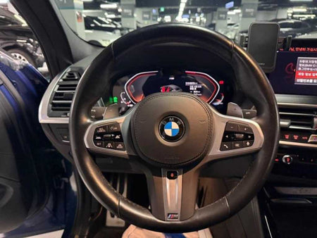 BMW X4 — photo 09