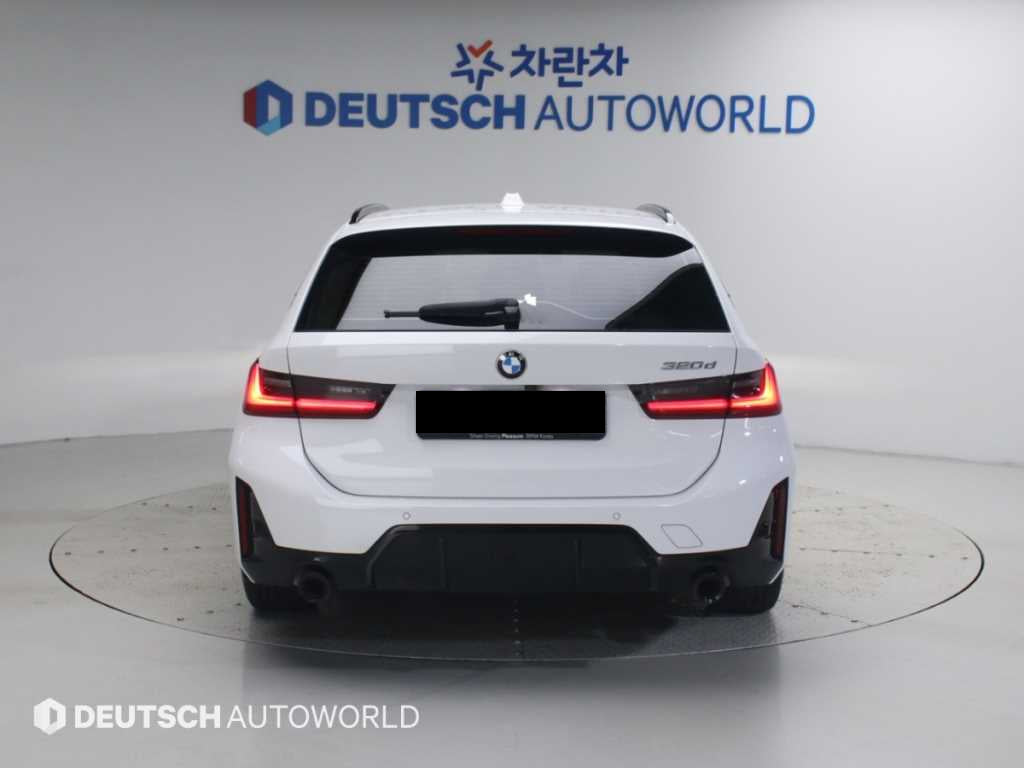 BMW 3-Series — photo 04