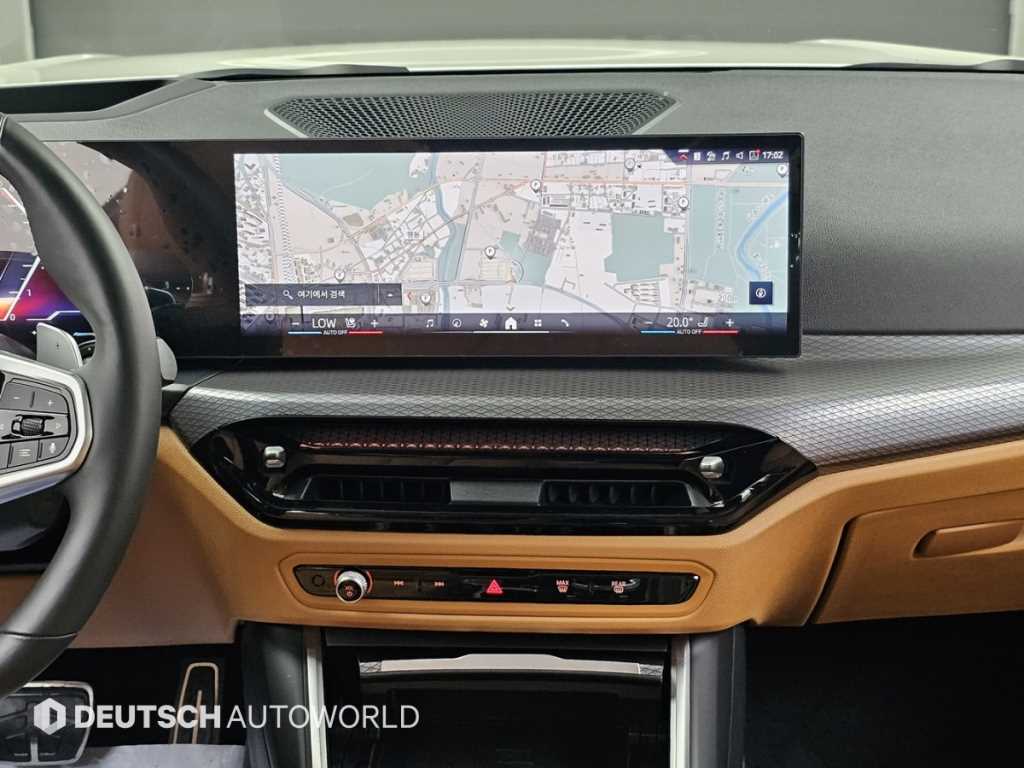 BMW 3-Series — photo 14