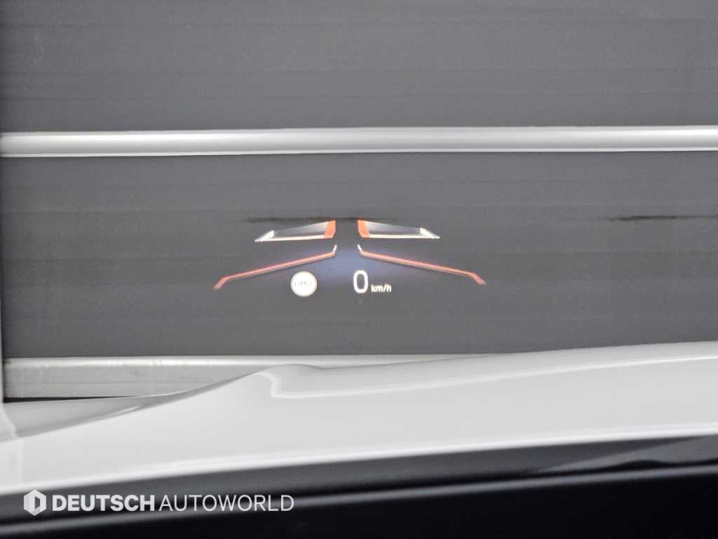 BMW 3-Series — photo 17