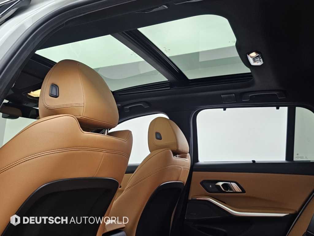 BMW 3-Series — photo 18