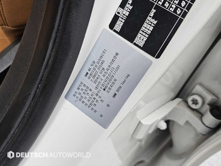 BMW 3-Series — photo 20