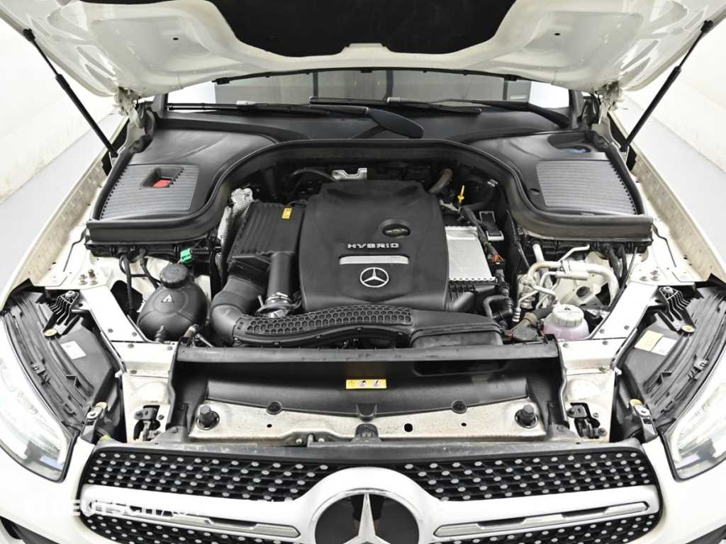 Mercedes-Benz GLC-Class — photo 06