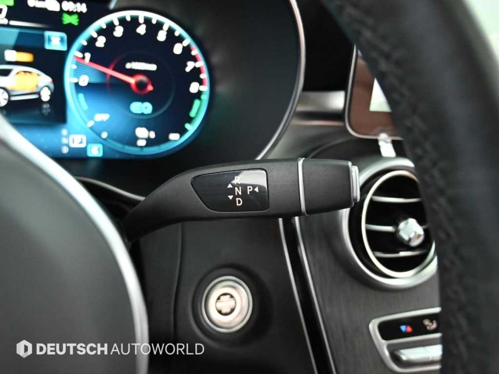 Mercedes-Benz GLC-Class — photo 09