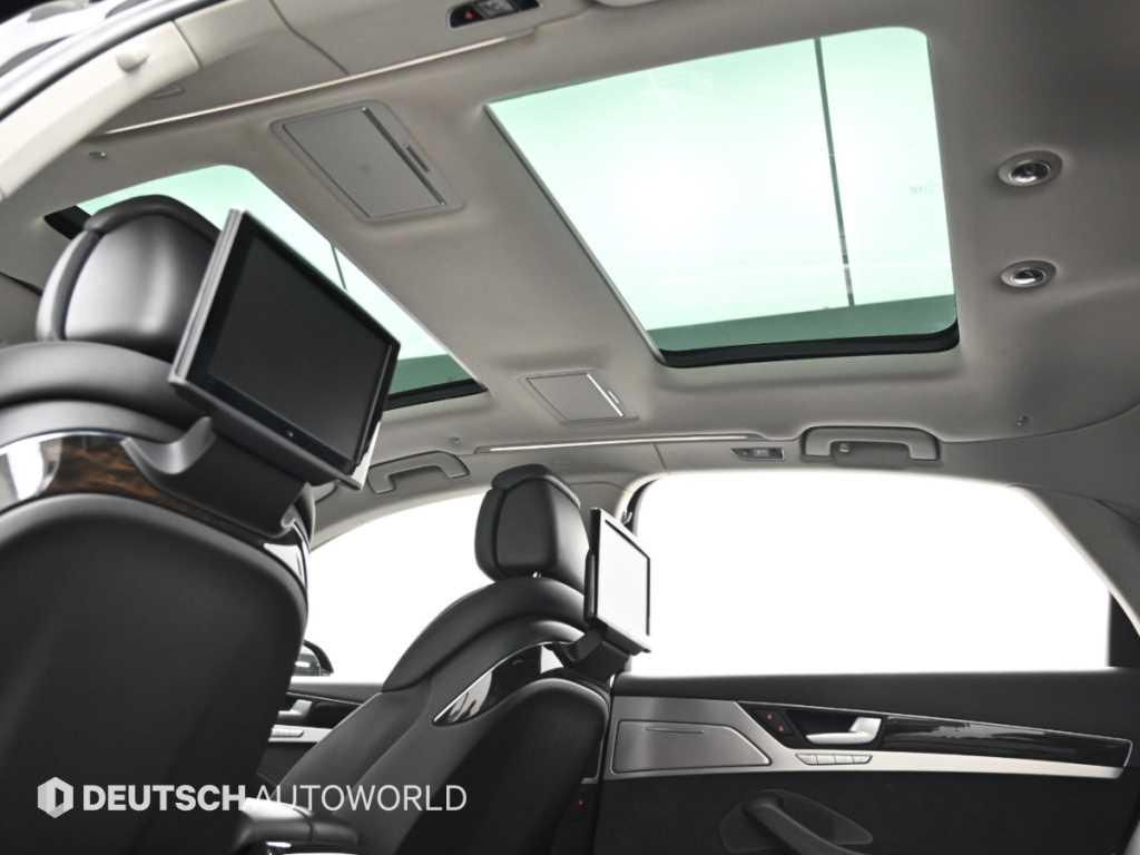 Audi A8 — photo 19