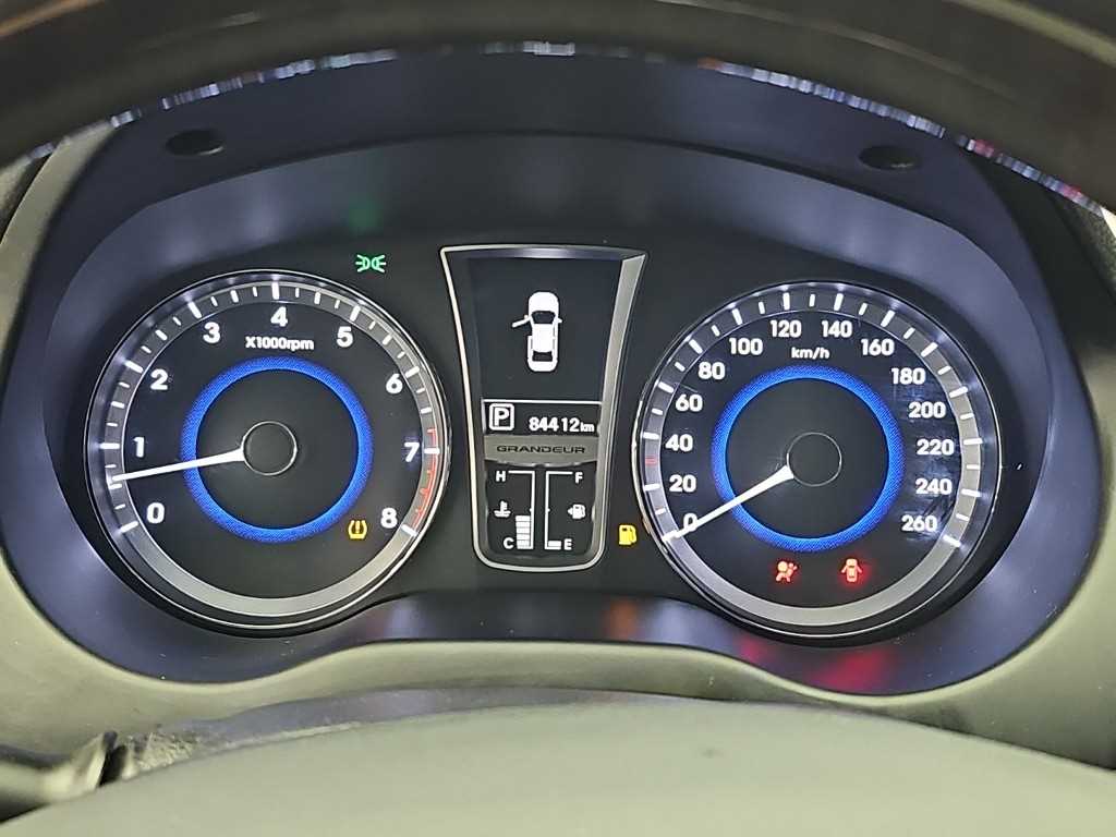Hyundai Grandeur — photo 06