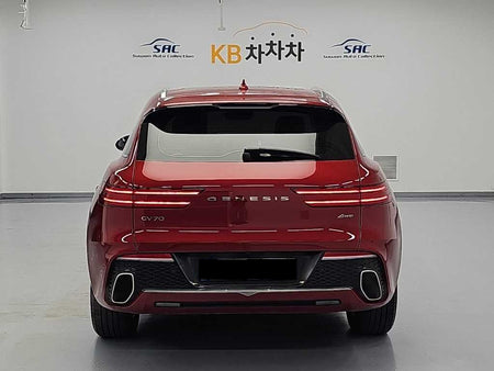 Genesis GV70 — photo 03