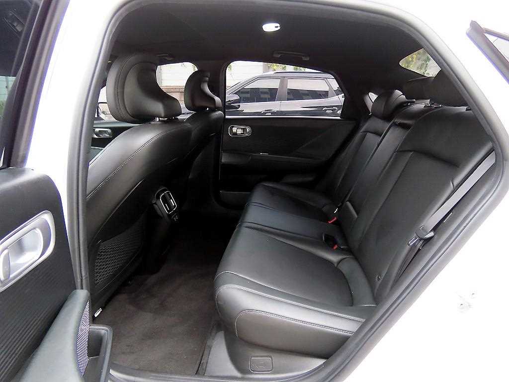Hyundai Ioniq6 — photo 06
