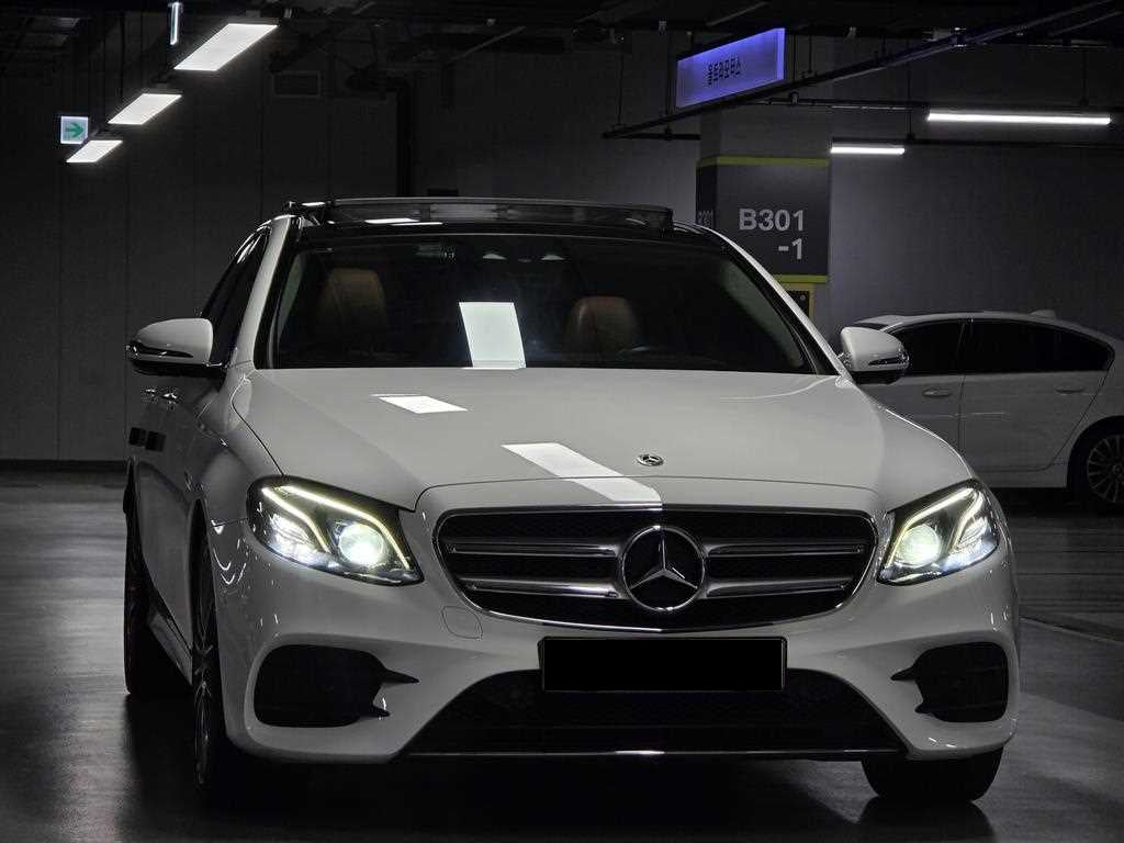 Mercedes-Benz E-Class — photo 03