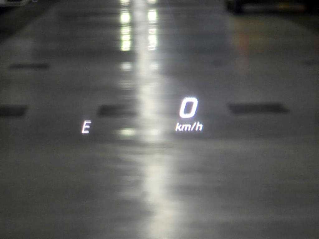 Mercedes-Benz E-Class — photo 14