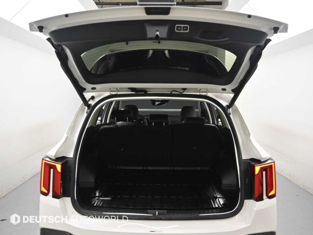 Kia Sorento — photo 19