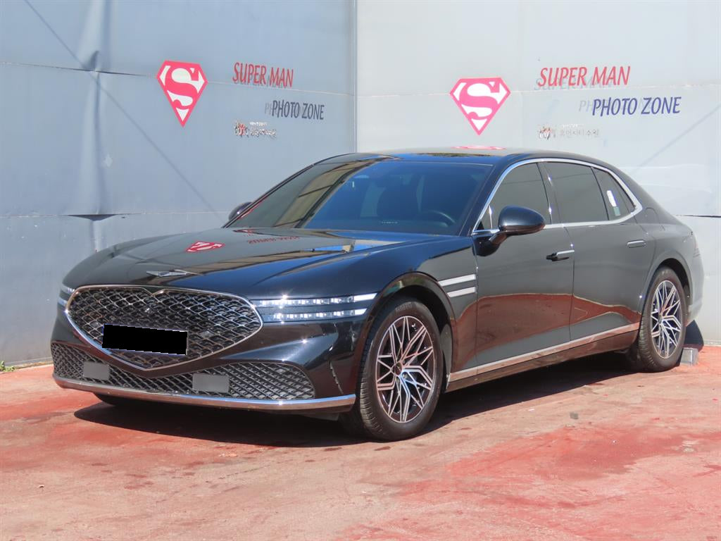Genesis G90 — photo 01