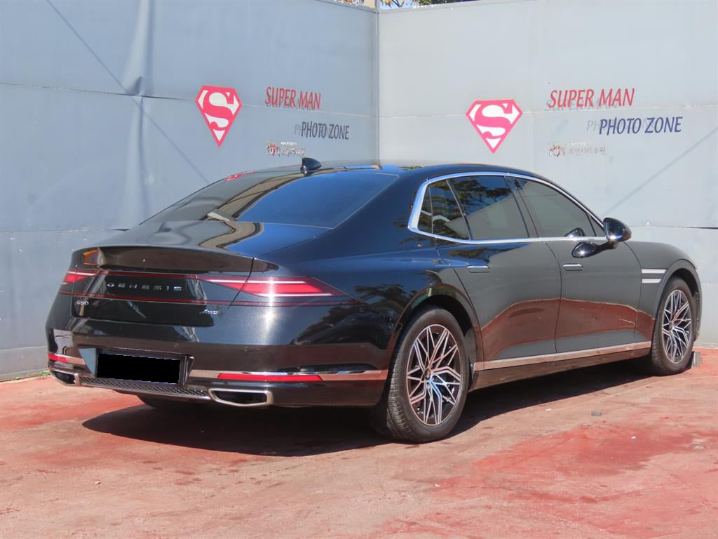 Genesis G90 — photo 03