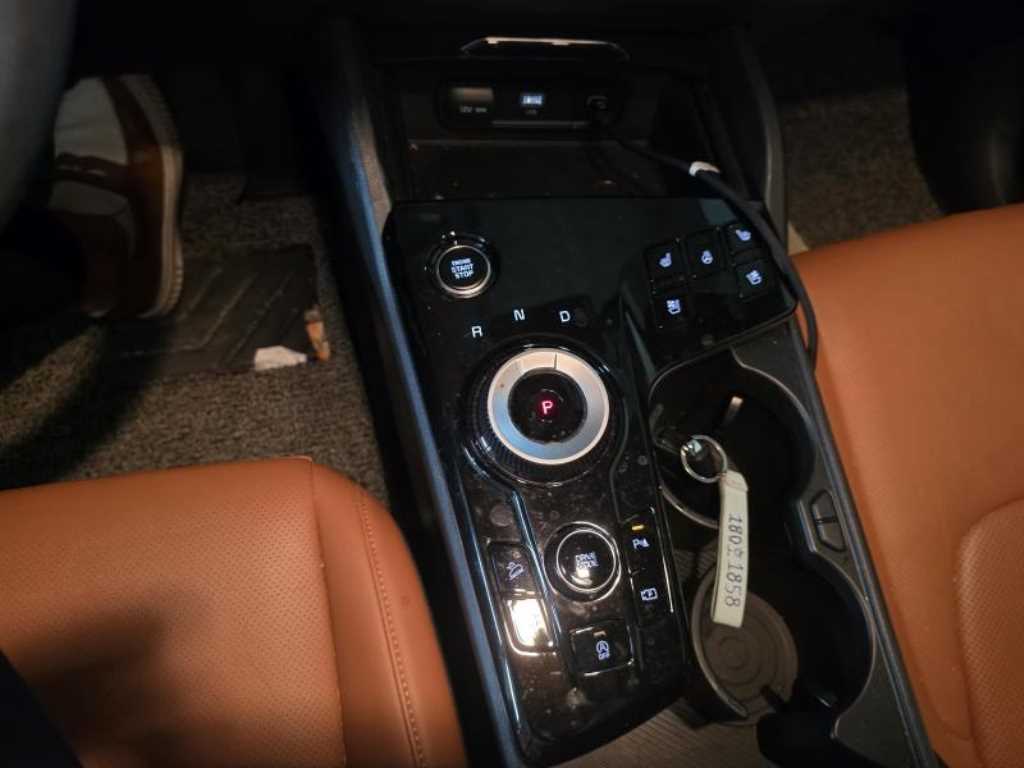Kia Sportage — photo 12