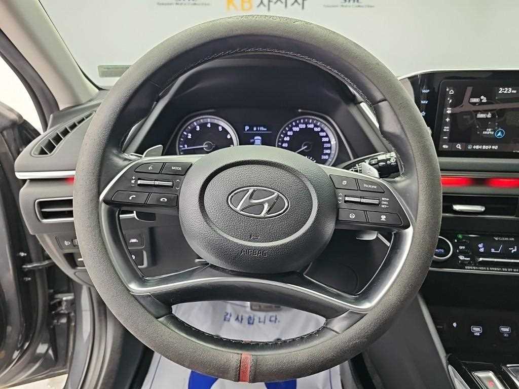 Hyundai Sonata — photo 09