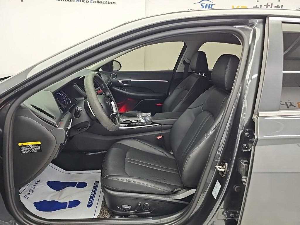 Hyundai Sonata — photo 11