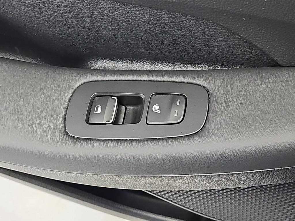 Hyundai Sonata — photo 13