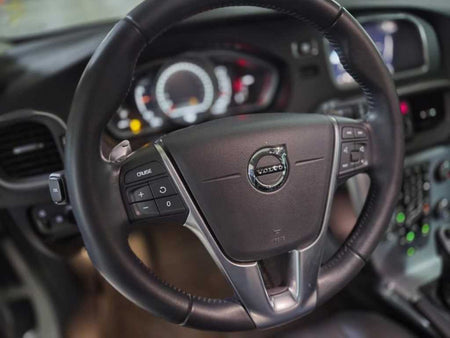 Volvo V40 — photo 06