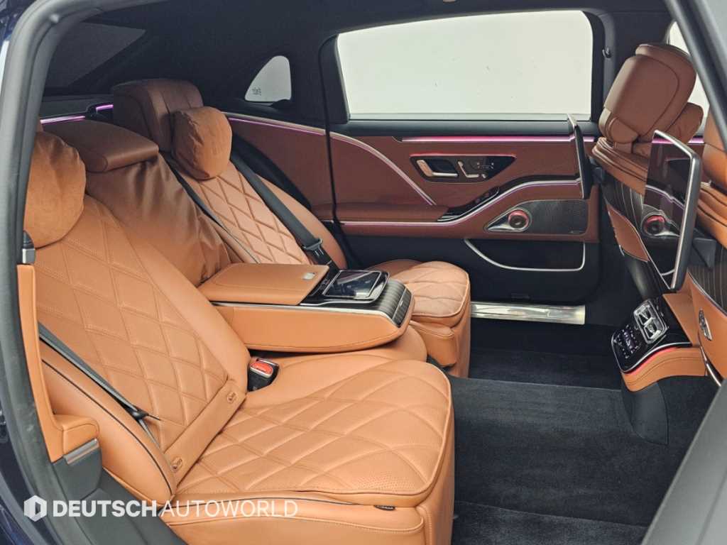 Mercedes-Benz S-Class — photo 12
