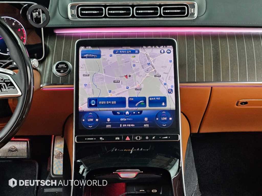 Mercedes-Benz S-Class — photo 14