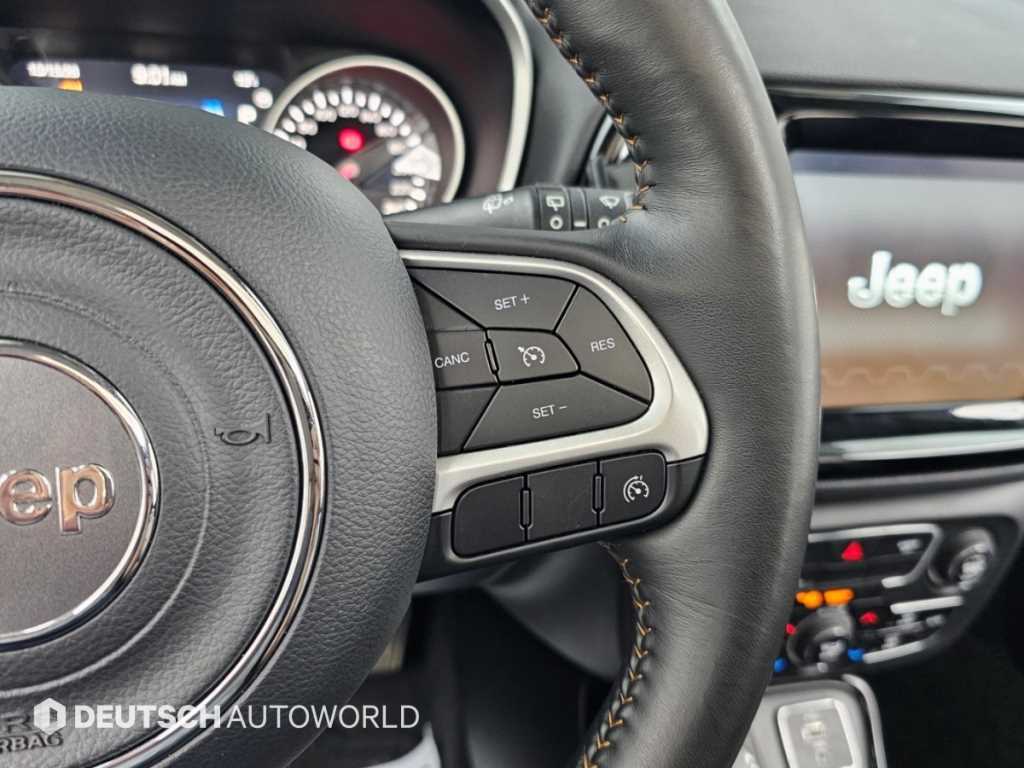 Jeep Compass — photo 16