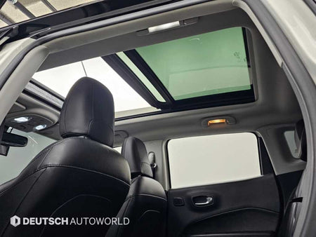 Jeep Compass — photo 18