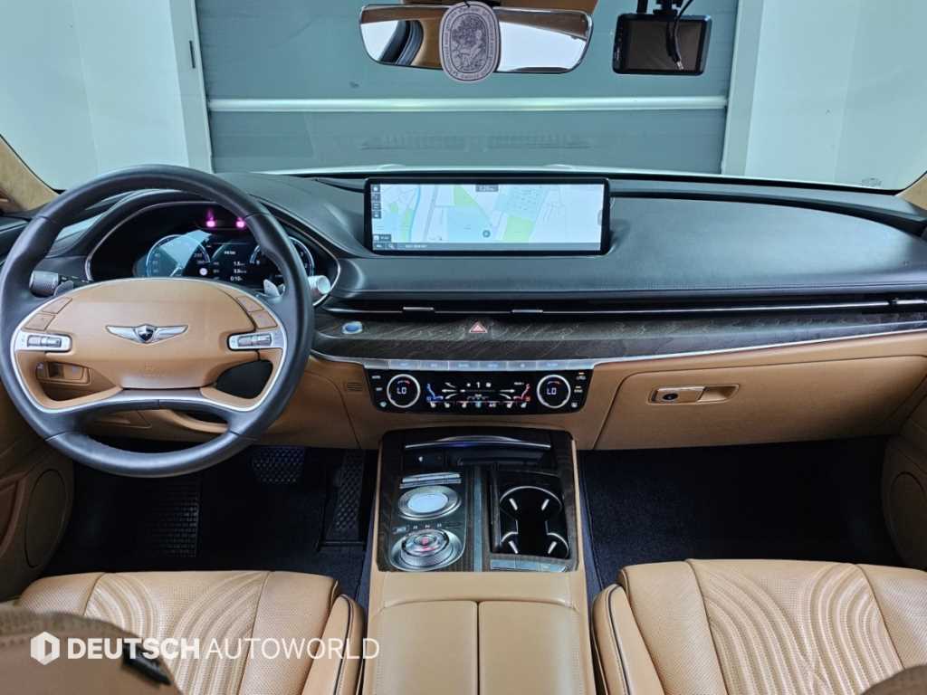 Genesis G80 — photo 07