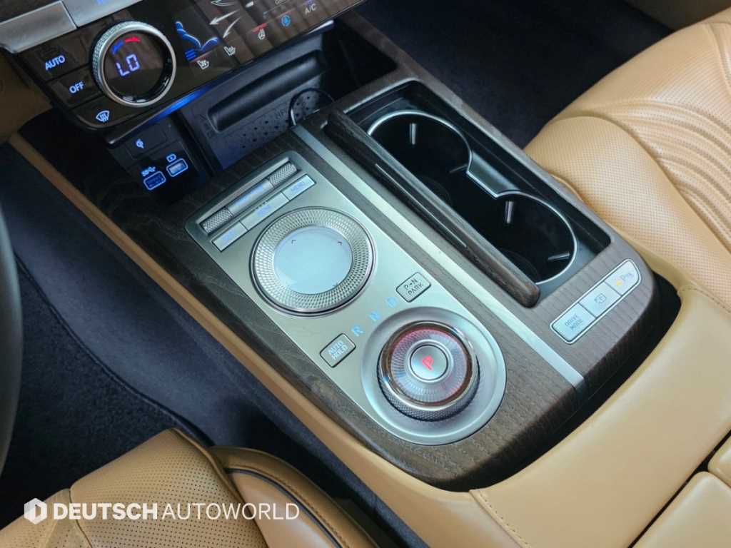Genesis G80 — photo 09