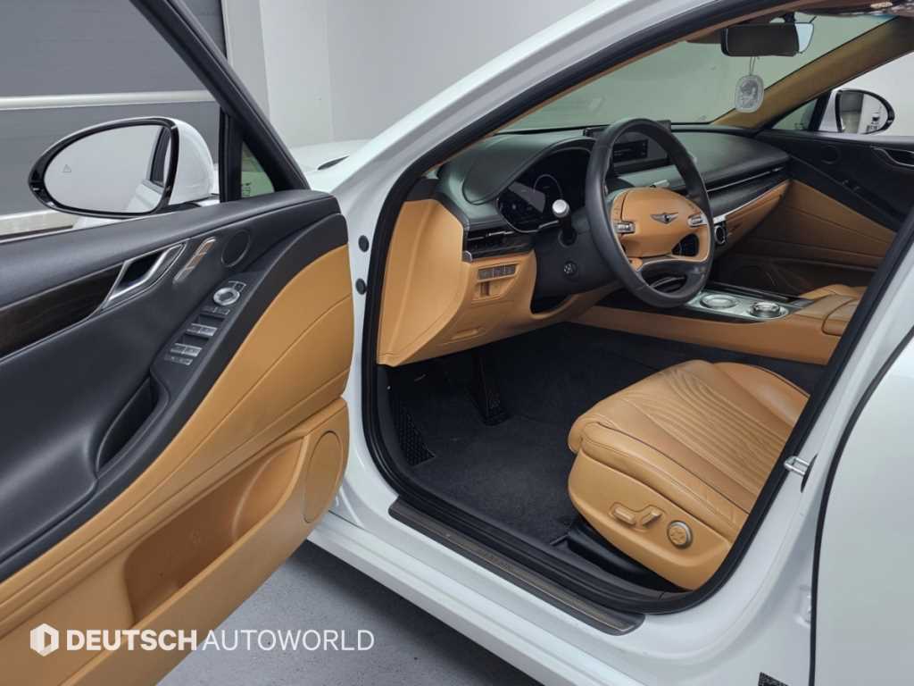 Genesis G80 — photo 11