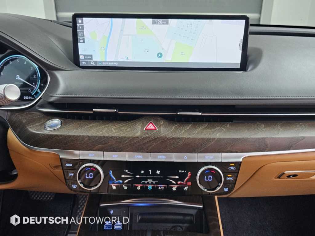 Genesis G80 — photo 14