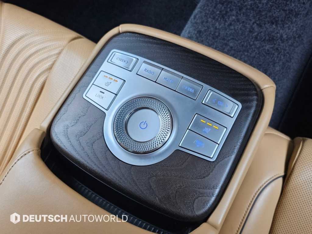 Genesis G80 — photo 16
