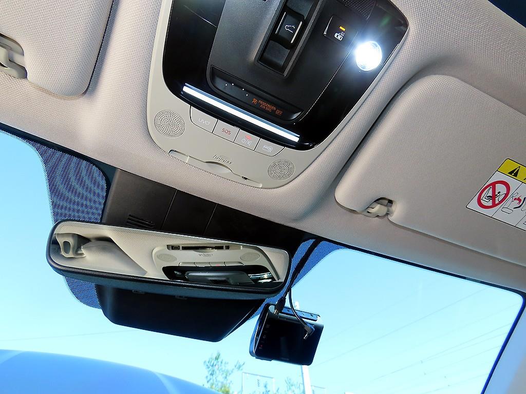 Kia Sorento — photo 13