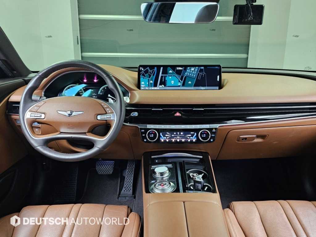 Genesis G80 — photo 07