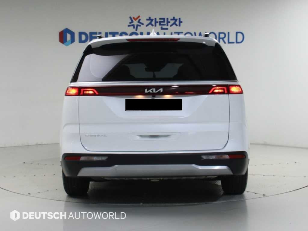 Kia Carnival — photo 04
