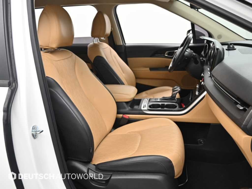 Kia Carnival — photo 10