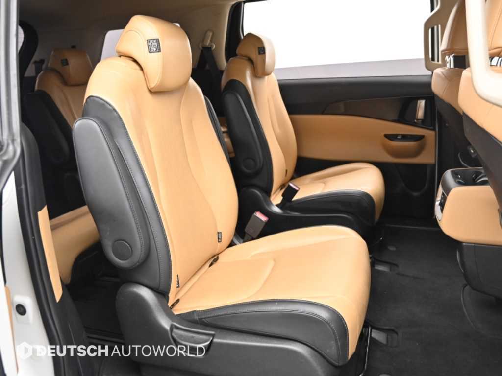 Kia Carnival — photo 12