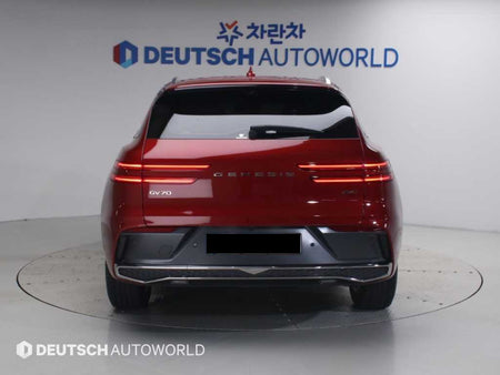 Genesis GV70 — photo 04