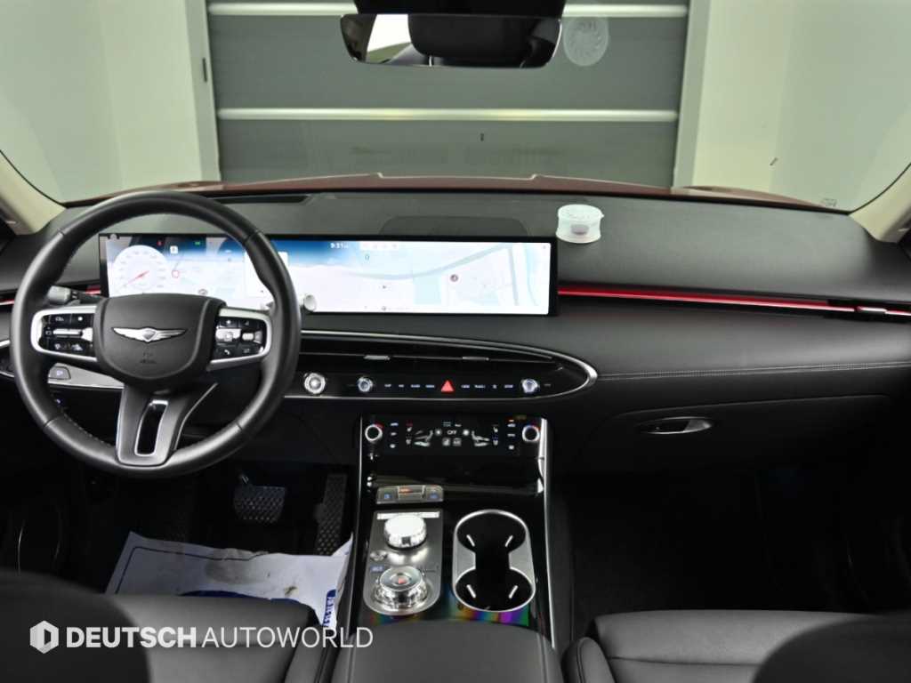 Genesis GV70 — photo 07