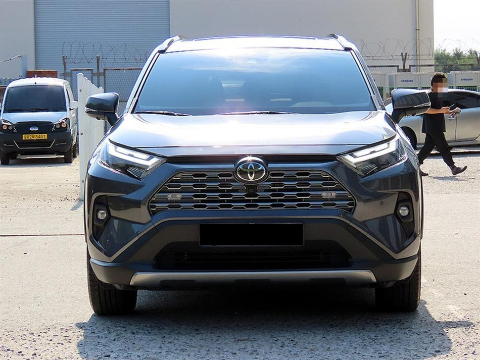 Toyota RAV4 — photo 01