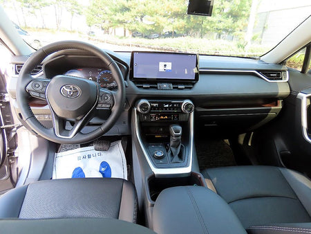 Toyota RAV4 — photo 07