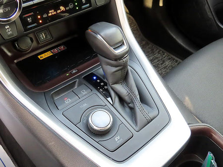 Toyota RAV4 — photo 10