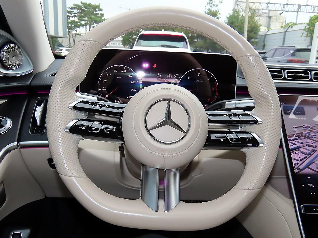 Mercedes-Benz S-Class — photo 08