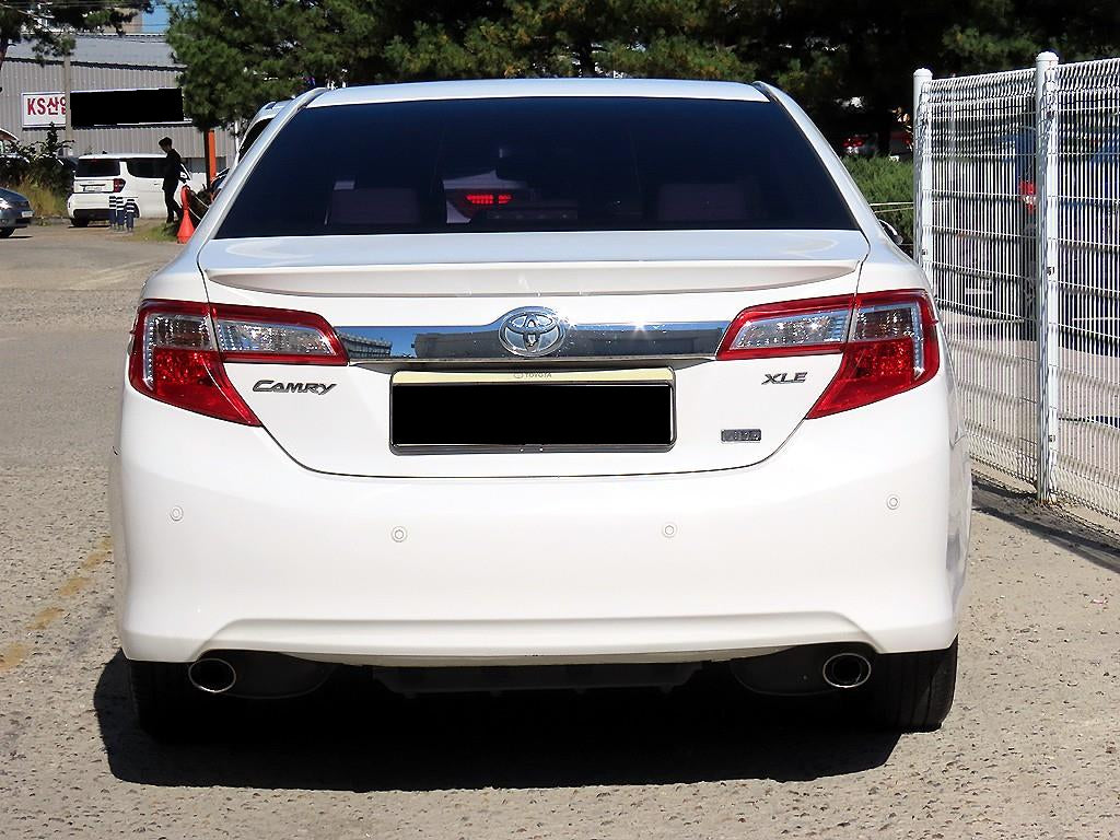 Toyota Camry — photo 04