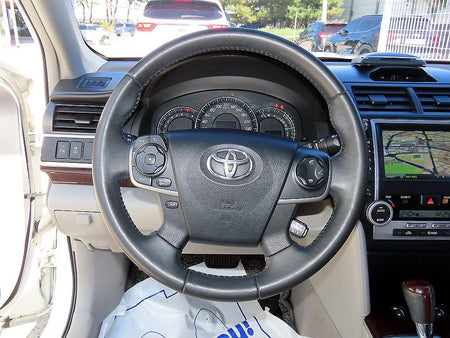 Toyota Camry — photo 08