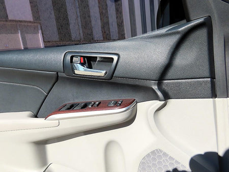 Toyota Camry — photo 11