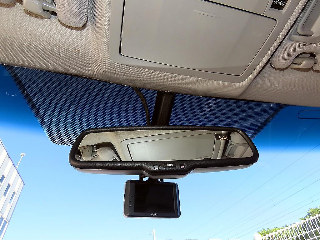 Toyota Camry — photo 14