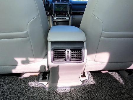 Toyota Camry — photo 17